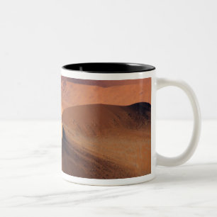 Caneca De Café Em Dois Tons Namíbia: Sossuvlei Dunes, cena aérea.