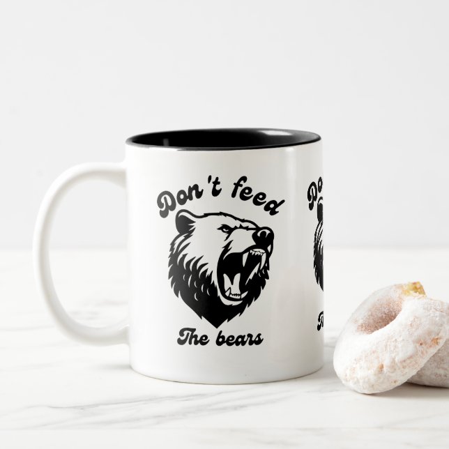 Caneca De Café Em Dois Tons Não alimente os ursos (Com Donut)