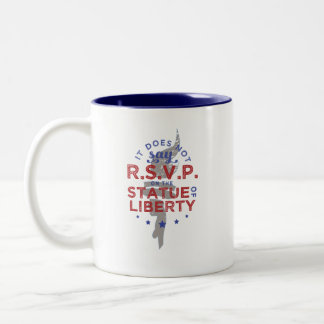 Caneca De Café Em Dois Tons Não diz RSVP na Estátua da Liberdade