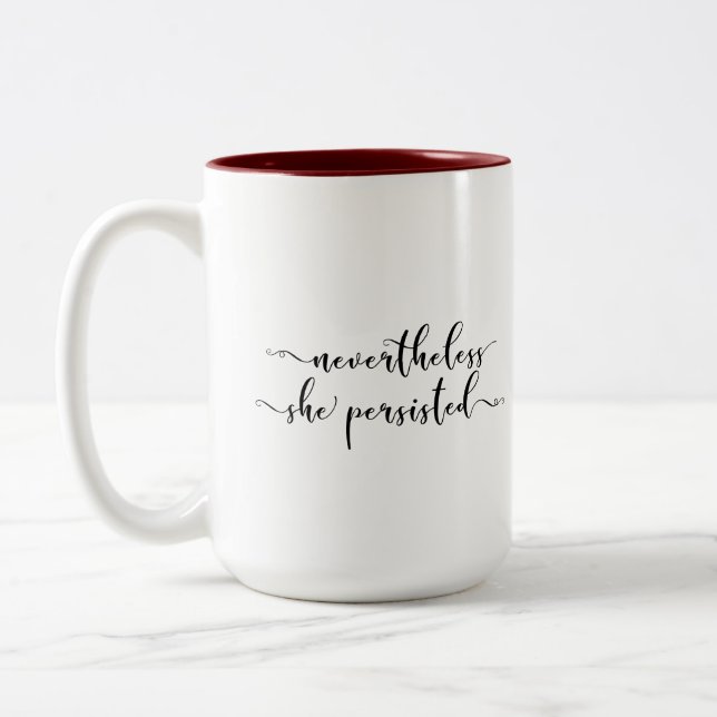 Caneca De Café Em Dois Tons "Não obstante, persistiu" roteiro elegante (Esquerda)