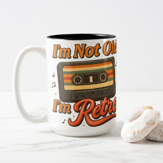 Caneca De Café Em Dois Tons Não sou velho sou retrô fita cassete vintage
