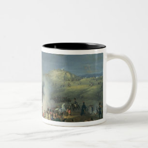 Caneca De Café Em Dois Tons Napoleon que visita um Bivouac