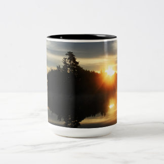Caneca De Café Em Dois Tons nascer do sol perfeito