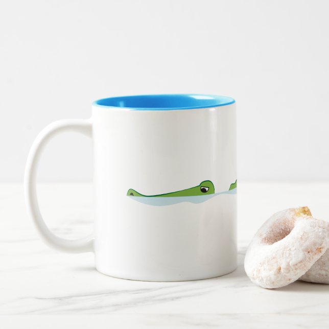 Caneca De Café Em Dois Tons Natação do jacaré (Com Donut)