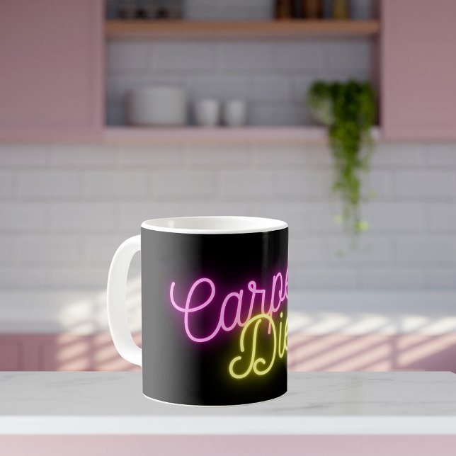 Caneca De Café Em Dois Tons Neon Pink e Yellow Carpe Diem (Criador carregado)