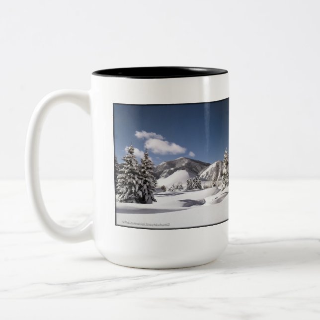 Caneca De Café Em Dois Tons Neve recentemente caída (Esquerda)