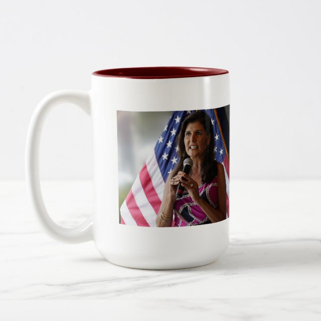 Caneca De Café Em Dois Tons Nikki Haley Para Presidente (Esquerda)