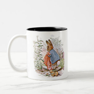 Caneca De Café Em Dois Tons No caminho de casa Peter deixou cair a maioria das