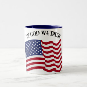 Caneca De Café Em Dois Tons No deus nós confiamos com bandeira dos E.U.