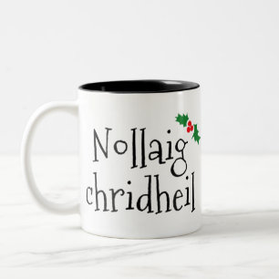 Caneca De Café Em Dois Tons Nollaig chridheil, feliz Natal, gaélico escocês.