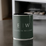 Caneca De Café Em Dois Tons Nome do Monograma Moderno e Elegante Verde Escuro<br><div class="desc">Elevem a sua rotina matinal com a nossa Lata de Café Moderna Moderna Verde e Branca de Monograma. Esta caneca elegante e na moda traz um toque de elegância contemporânea ao seu ritual diário de café. Criado com qualidade em mente, apresenta uma design minimalista em preto e branco clássico, fazer...</div>