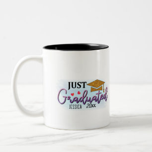 Caneca De Café Em Dois Tons Nome pessoal Acabou de se formar em 2023