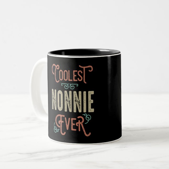 Caneca De Café Em Dois Tons Nonnie Mais Legal (Frente Esquerda)