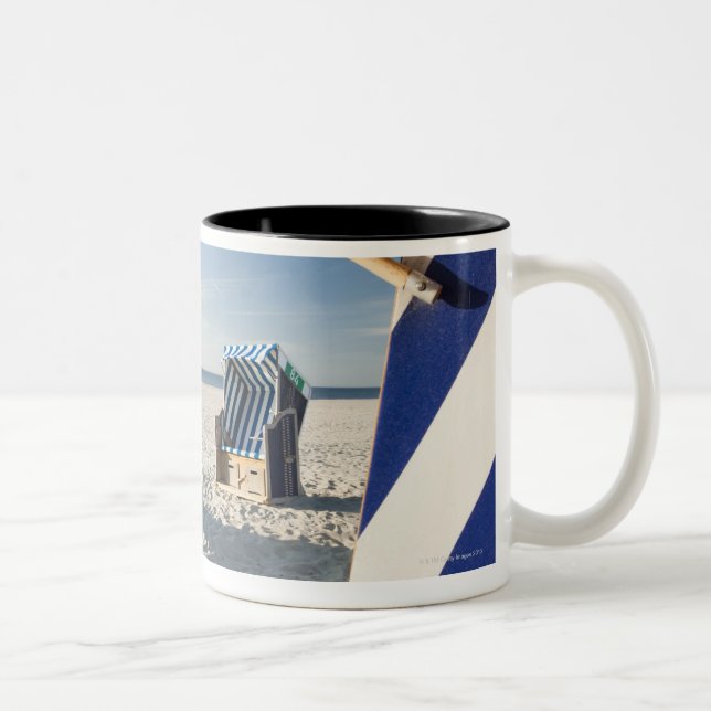 Caneca De Café Em Dois Tons Norderney, ilhas do leste do Frisian, Alemanha (Direita)