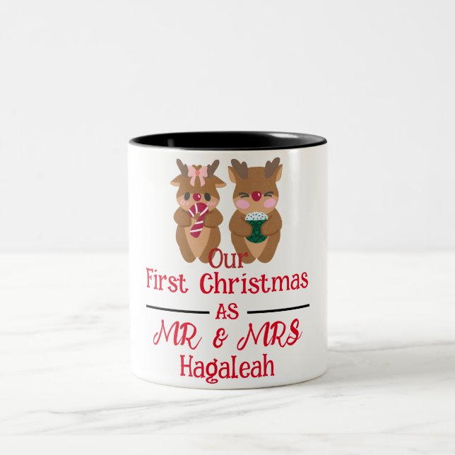 Caneca De Café Em Dois Tons Nosso Primeiro Natal como Sr. e Sra. Newlywing (Centro)