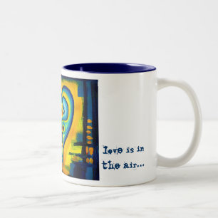 Caneca De Café Em Dois Tons O amor azul do abstrato do coração do amor está