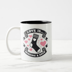 Caneca De Café Em Dois Tons O amor dos corações cor-de-rosa está perdendo um c