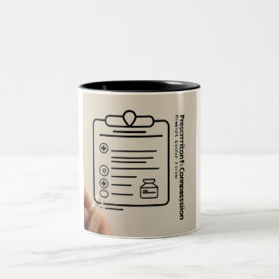 Caneca De Café Em Dois Tons O Código do Médico: Desvendar Sabedoria com Cada S