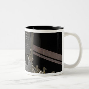 Caneca De Café Em Dois Tons O complexo japonês de Kibo