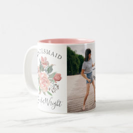 Caneca De Café Em Dois Tons O costume cora dama de honra floral da foto da