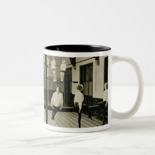 Caneca De Café Em Dois Tons O ginásio, escola secundária de Londres para as