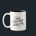 Caneca De Café Em Dois Tons O Meu Programa de Crime<br><div class="desc">Você queimou séries após séries de shows de crimes sempre em busca de um novo? Esta caneca pode ser útil quando você se ajoelha em uma binge! Mug é manchado com "Shh...  Meu show de crimes está ligado."</div>