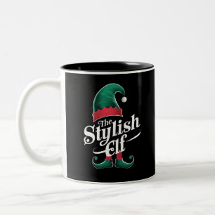 Caneca De Café Em Dois Tons O Natal da Família Correspondente do Grupo Elf Na 