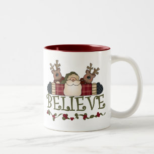 Caneca De Café Em Dois Tons O papai noel e a rena acreditam