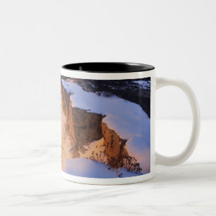 Caneca De Café Em Dois Tons O rio Little Missouri no inverno em
