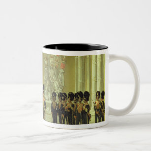 Caneca De Café Em Dois Tons O Salão heráldico no palácio do inverno, rua