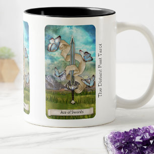 Caneca De Café Em Dois Tons O Tarot Deck Ace de Espadas do Passado Distante