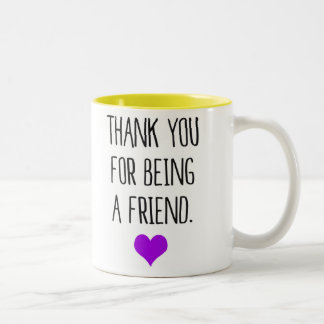 Caneca De Café Em Dois Tons Obrigado sendo um amigo (o coração roxo)