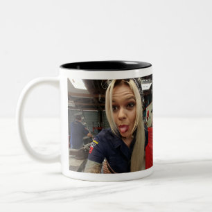 Caneca De Café Em Dois Tons Oficiais da ferramenta Girl Lilli mug 2020