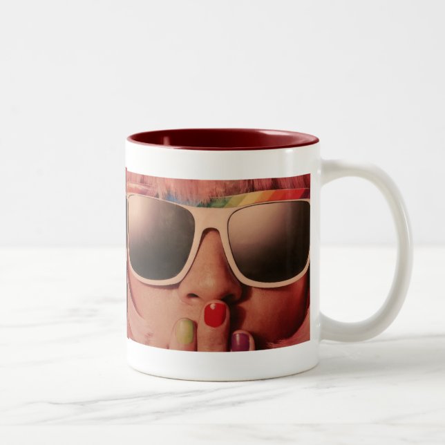 Caneca De Café Em Dois Tons Oitenta moça retro da moda (Direita)