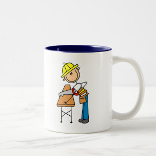 Caneca De Café Em Dois Tons Operário da Construção Serrando Tábua