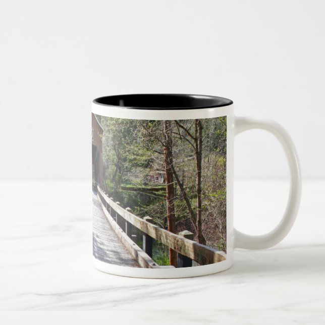Caneca De Café Em Dois Tons OR, Condado de Jackson, McKee Covered Bridge (Direita)