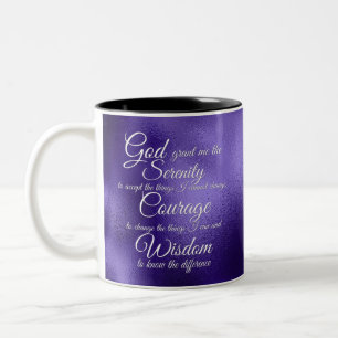 Caneca De Café Em Dois Tons Oração da Serenidade em branco sobre roxo