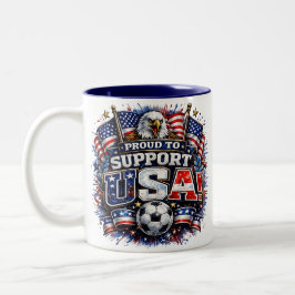 Caneca De Café Em Dois Tons ORGULHOSO POR APOIAR Torcedor de Futebol dos EUA |