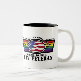 Caneca De Café Em Dois Tons Orgulhoso ser um veterano alegre