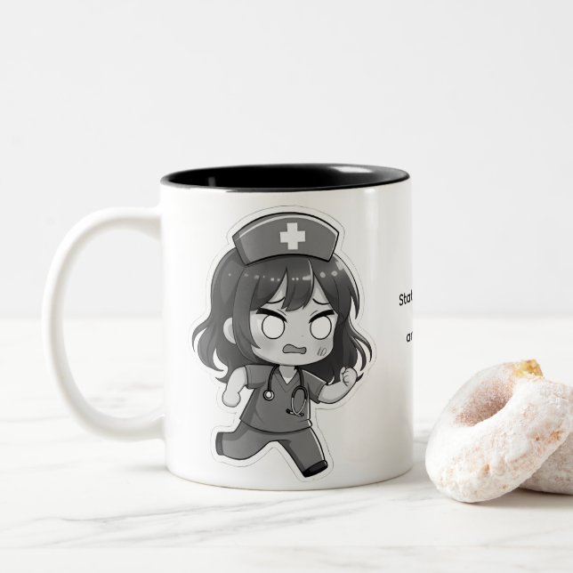 Caneca De Café Em Dois Tons Original Chibi Nurse - The Hectic Shift (Com Donut)