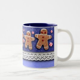Caneca De Café Em Dois Tons Os doces dos biscoitos do pão-de-espécie polvilham