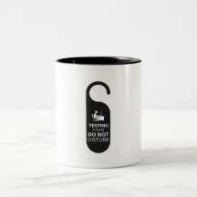 Os testes não perturbam a design Mug engraçada