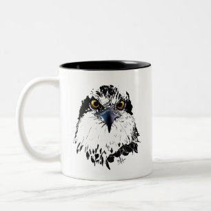 Caneca De Café Em Dois Tons Osprey Desenho Olhos Pretos e Brancos Piercing