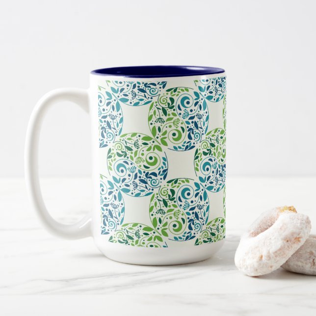Caneca De Café Em Dois Tons Padrão Abstrato Verde e Azul (Com Donut)