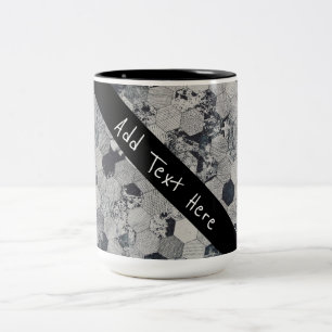 Caneca De Café Em Dois Tons Padrão de Hexágono Negro e Cinzas Geométricas