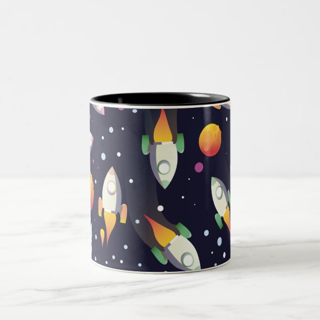 Caneca De Café Em Dois Tons Padrão dos foguetes de espaço retrorreflector. (Centro)