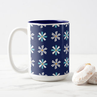 Caneca De Café Em Dois Tons Padrão Floral Navy Daisy Bliss