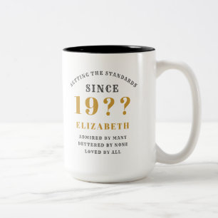Caneca De Café Em Dois Tons Padrões de Aniversário do 70 adiciona seu nome e