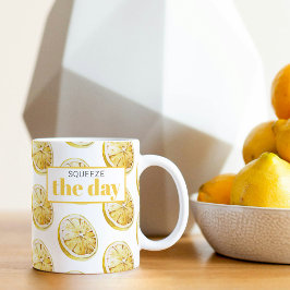 Caneca De Café Em Dois Tons Padrões de limões amarelos modernos e apertar o di