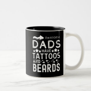 Caneca De Café Em Dois Tons pais incríveis têm tatuagens e barbas aflitas